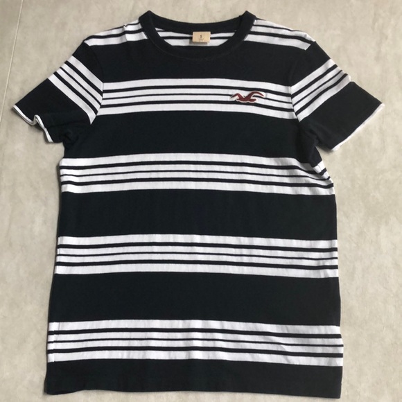 Hollister Other - Hollister Men's 100% Cotton Blue White Striped Short Sleeves Shirt Top Size S